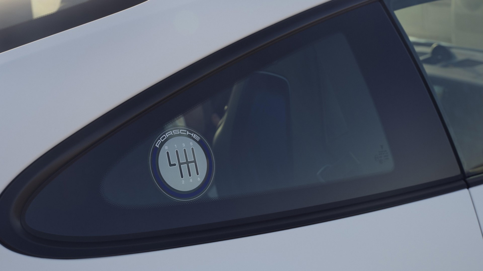 Espejo lateral del Porsche 911 Carrera T, icono de diseño.