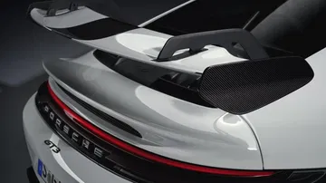 Vista trasera del Porsche 911 GT3 destacando su alerón