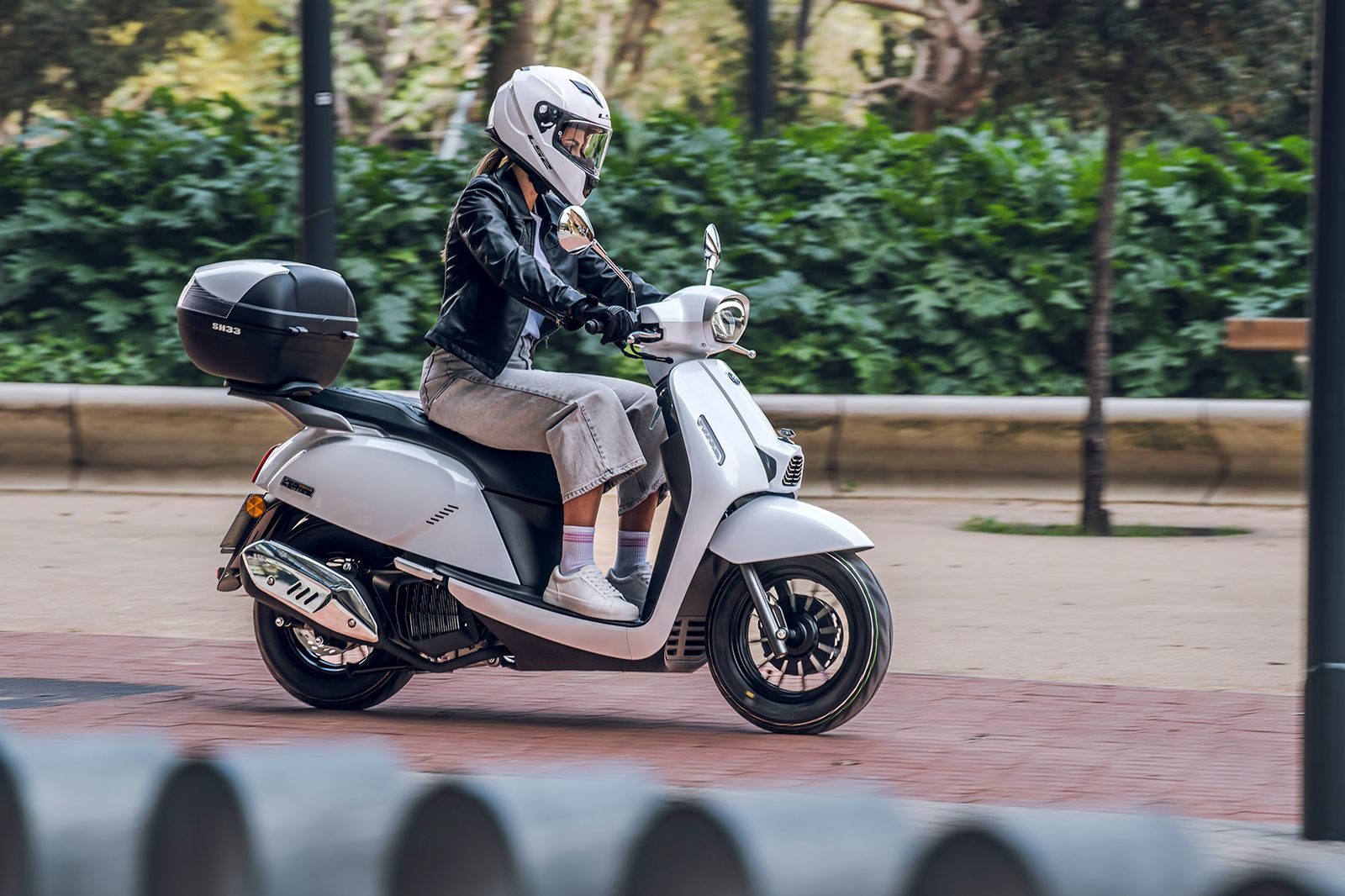 QJ LTR 125 ofrece excelente relación calidad-precio con 15 CV y ABS