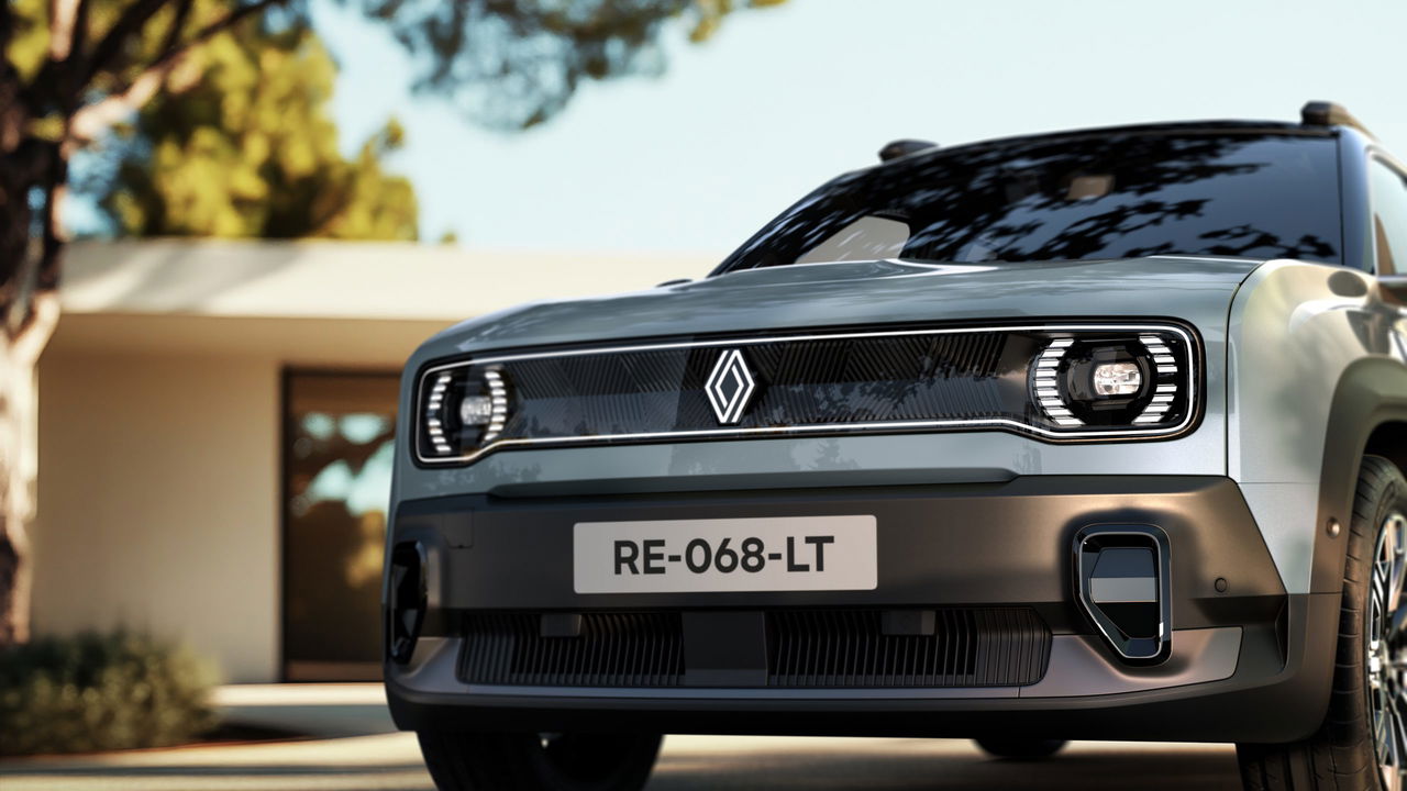 Vista frontal del nuevo Renault 4, destacando su diseño moderno y luces LED.