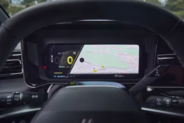Vista del cuadro de instrumentos digital del Renault 5 eléctrico