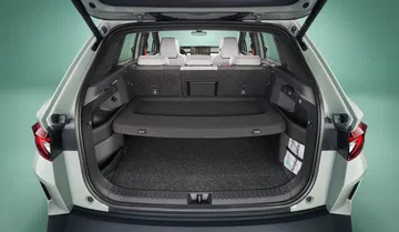 Vista trasera del maletero del Skoda Elroq, destacando su capacidad de 470 l