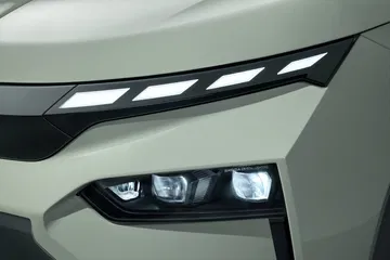 Primer plano faros LED Skoda Elroq, diseño sofisticado