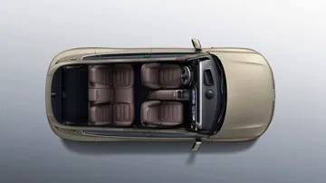 Vista aérea 4x4 Smart, destacando líneas y diseño robusto.
