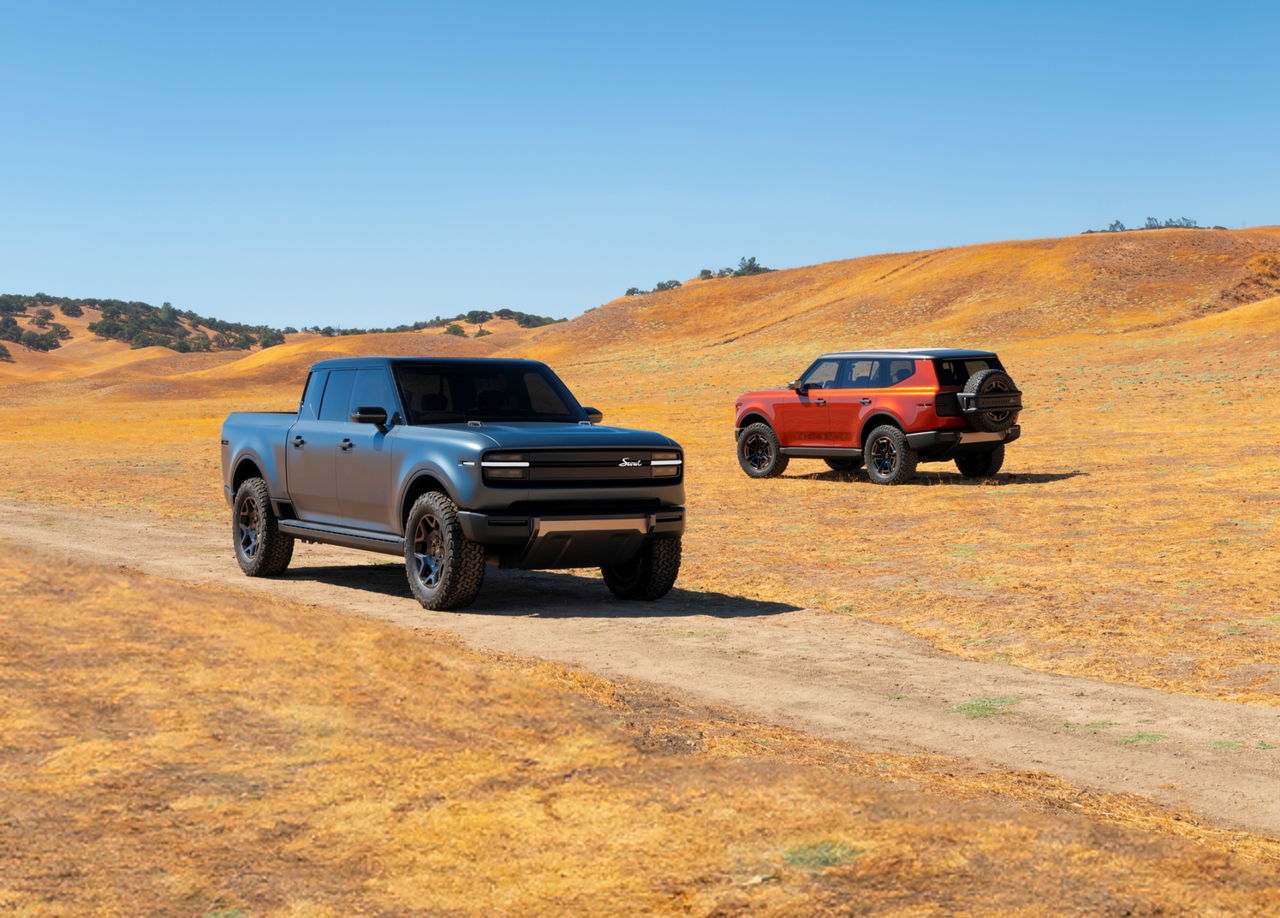 Vehículos 4x4 dominan terreno agreste, combinación perfecta de potencia y estética.