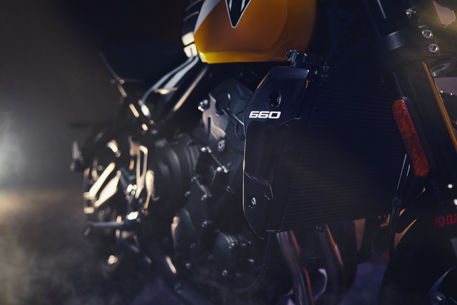 Potente tricilíndrico de 81 CV que promete emociones fuertes y carácter deportivo.