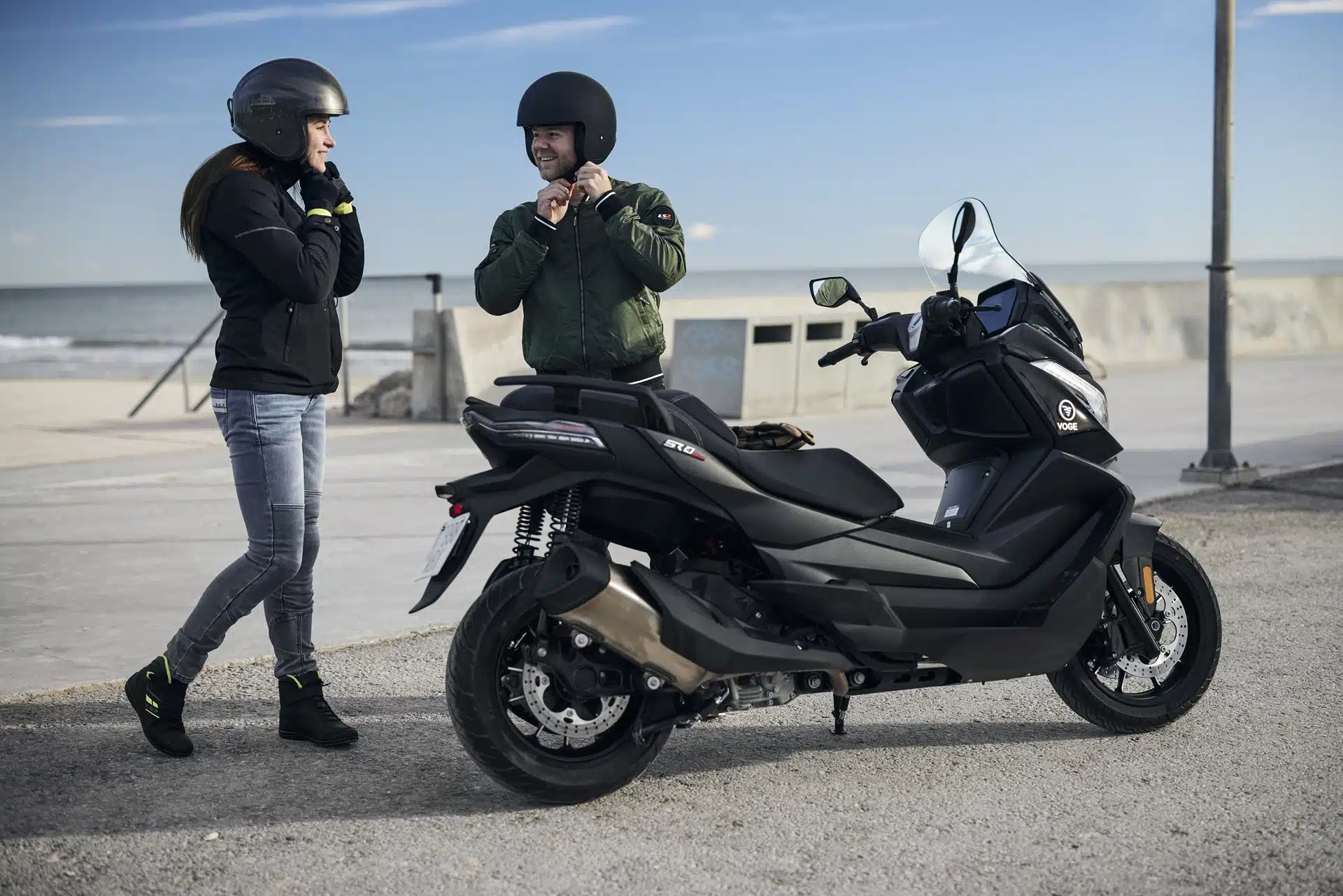 Scooter GT Voge SR4 Max T con 34 CV de potencia y motor BMW, calidad y rendimiento superior.