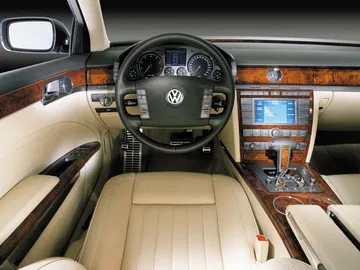 El habit&aacute;culo del Volkswagen Phaeton, exquisito en detalles y acabados.