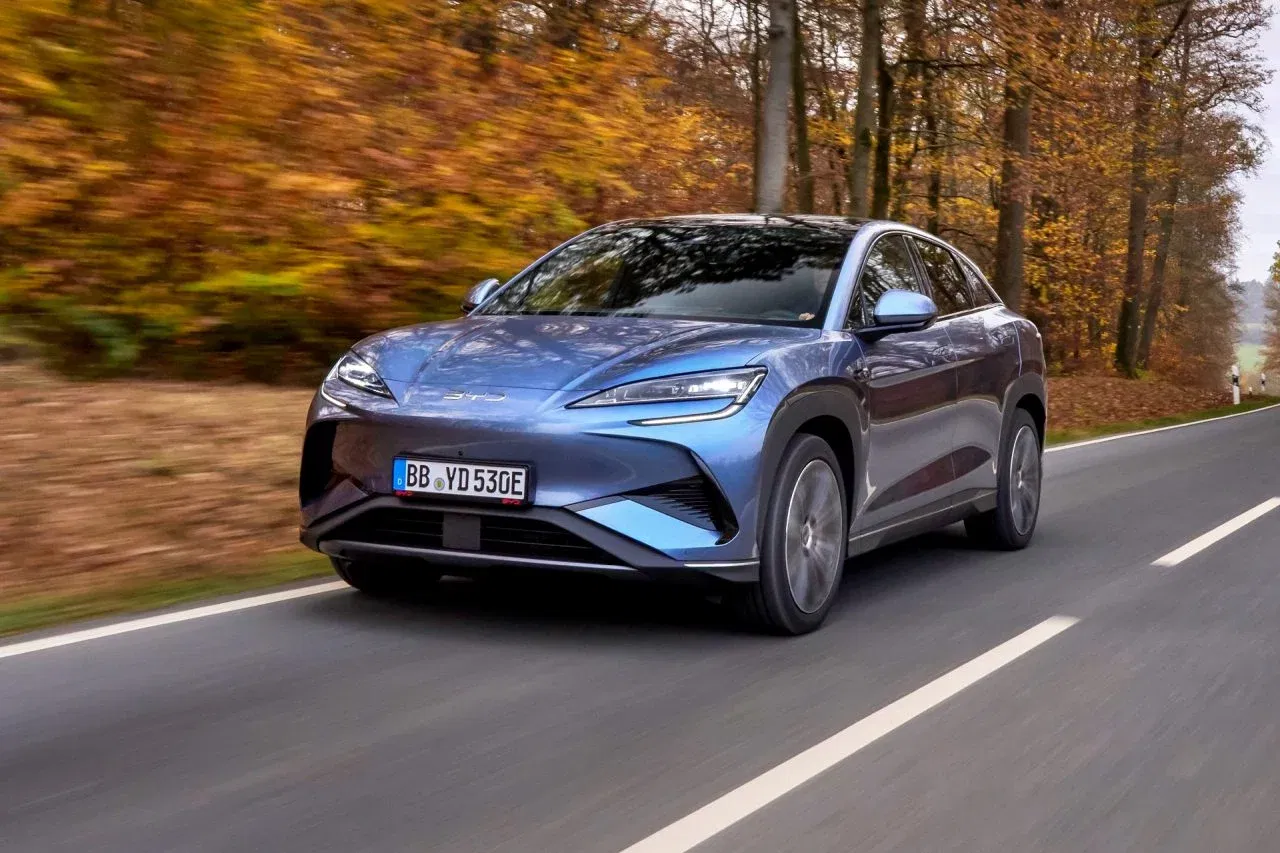 <br /> <h3>El SUV coupé chino de BYD, con 530 CV y moderno interior, ya tiene precio en España</h3><br /> 2 BYD Sealion 7