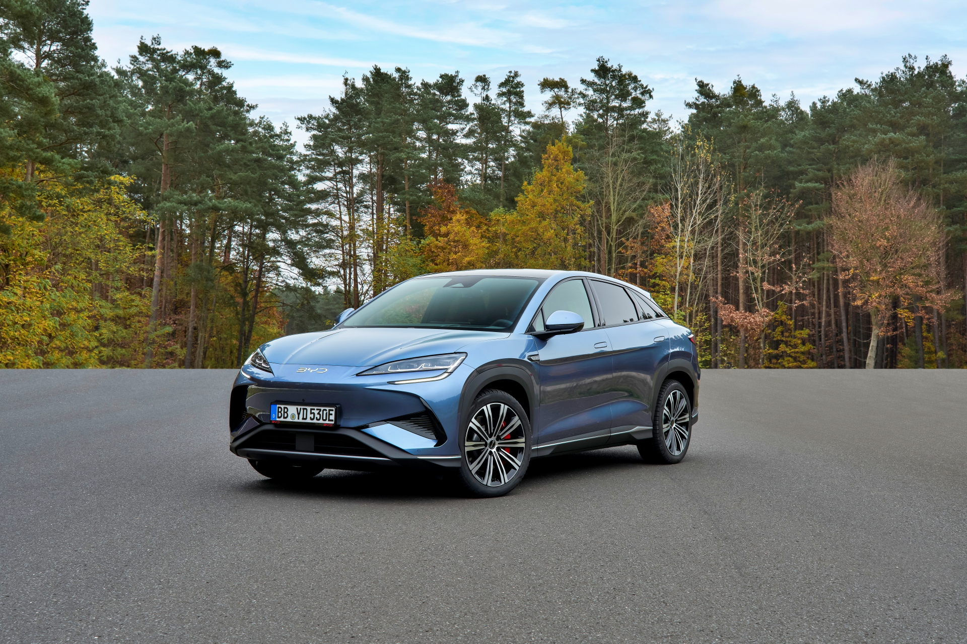 El BYD Sealion destaca por su diseño moderno y materiales de alta calidad.