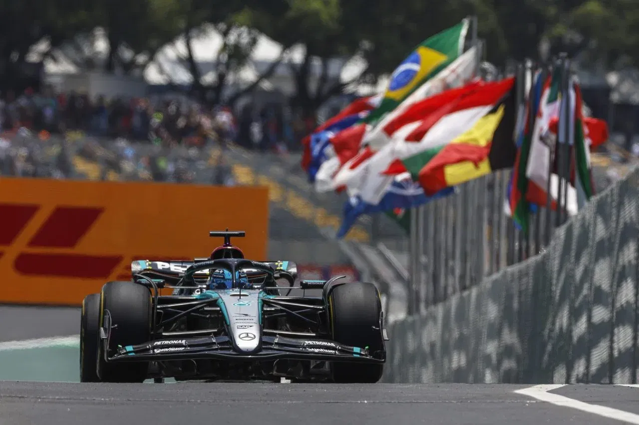Formel 1 - Mercedes-AMG PETRONAS F1 Team, Großer Preis von São Paulo 2024. George Russell Formula One - Mercedes-AMG PETRONAS F1 Team, São Paulo GP 2024. George Russell Formel 1 - Mercedes-AMG PETRONAS F1 Team, Großer Preis von São Paulo 2024. George Russell Formula One - Mercedes-AMG PETRONAS F1 Team, São Paulo GP 2024. George Russell