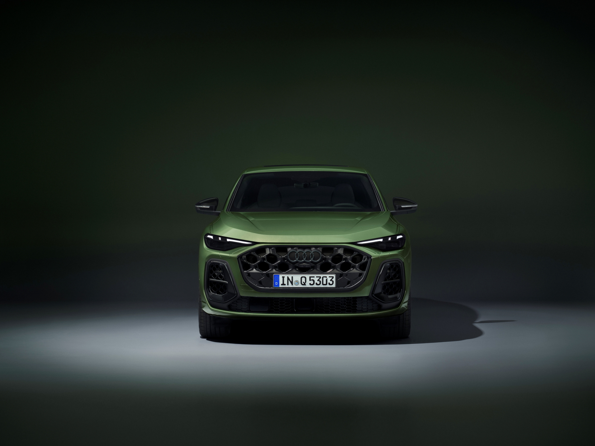 Primeras imágenes del Audi Q5 Sportback, un SUV dinámico con presencia imponente.