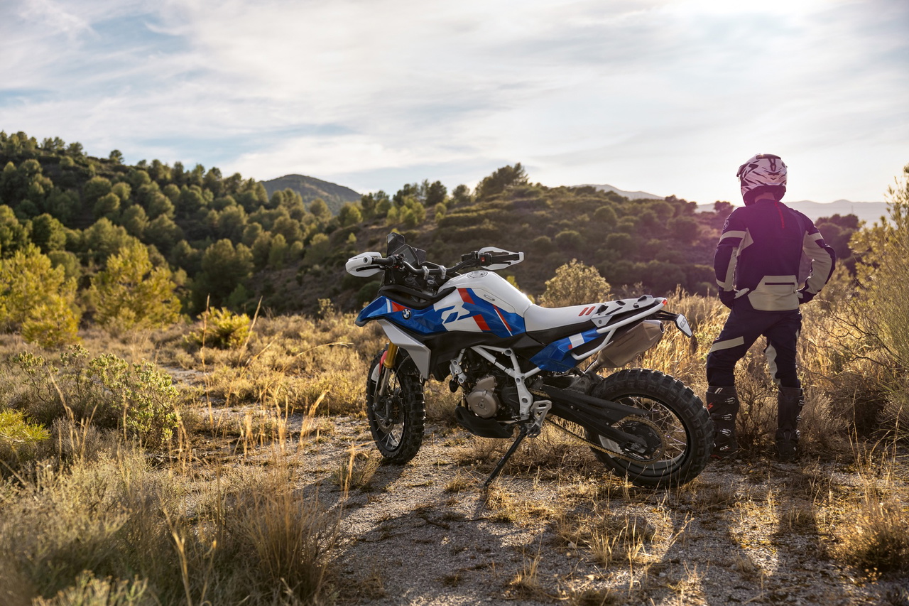 BMW redefiniendo el segmento off-road con la F 450 GS BMW redefiniendo el segmento off-road con la F 450 GS