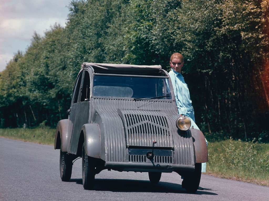 Prototipo del Citroën 2CV, un clásico del diseño automotor.