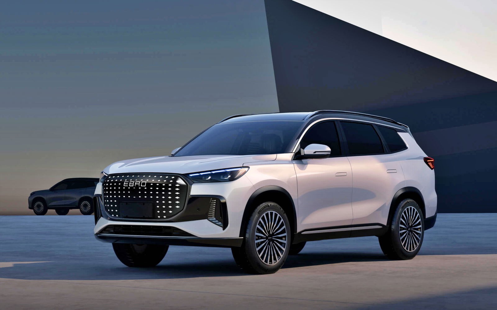 El Ebro S800 presenta un diseño robusto ideal para el mercado SUV. El Ebro S800 presenta un diseño robusto ideal para el mercado SUV.