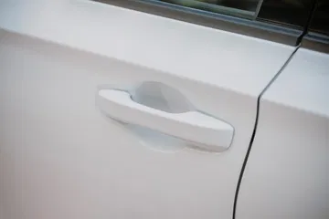 Muestra del diseño del tirador de la puerta del Honda Civic 2024.