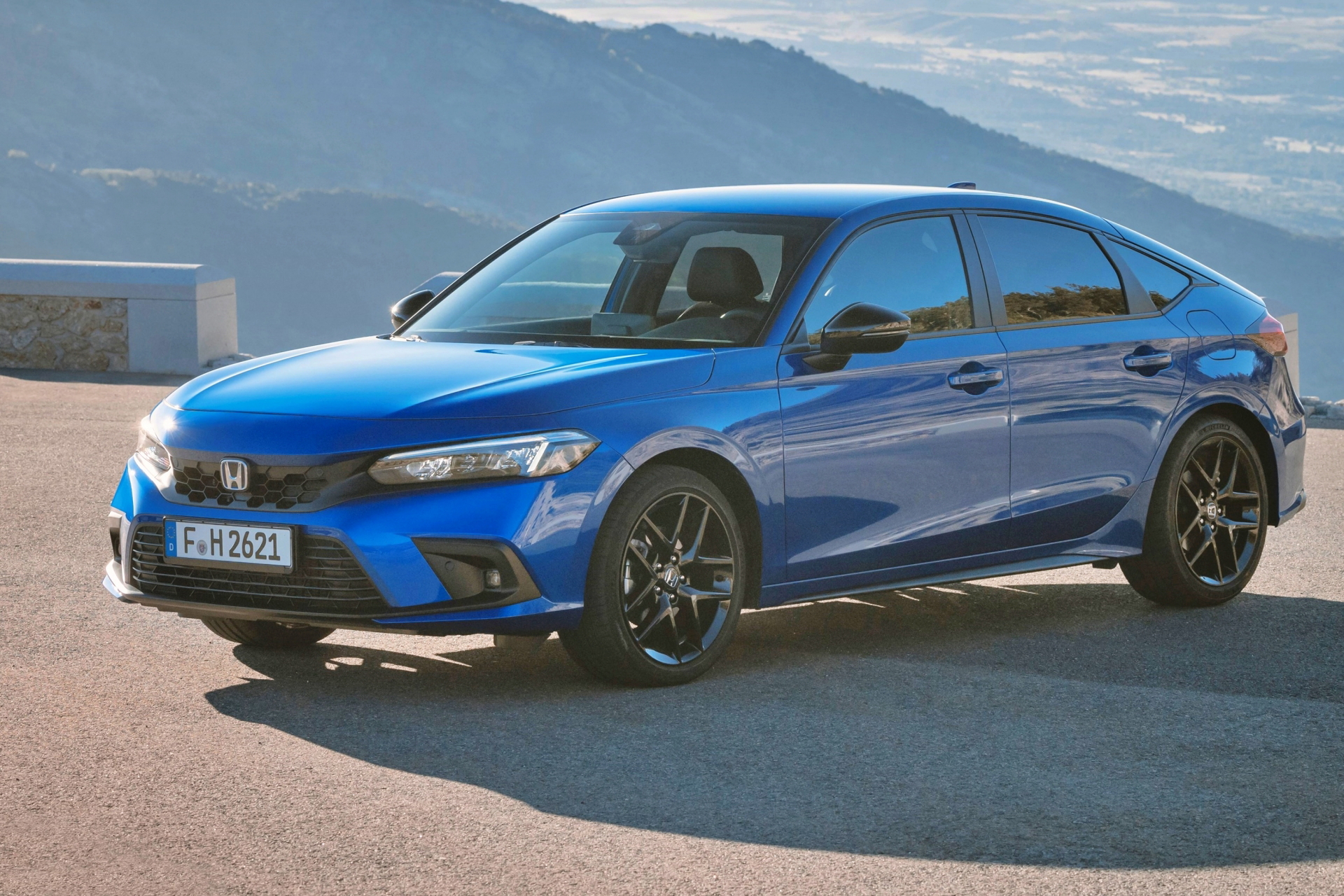 El Honda Civic 2024 combina diseño moderno y rendimiento excepcional.