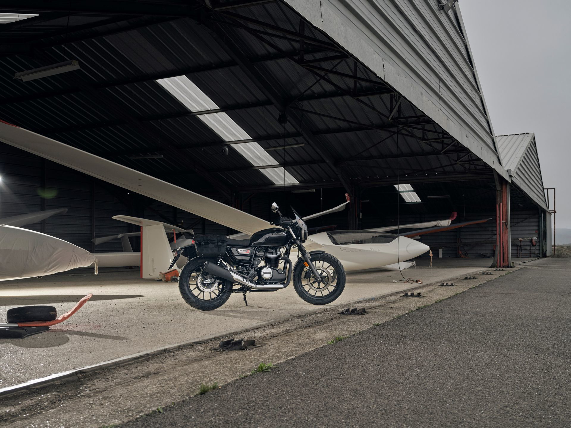 Honda GB350S, estilo neoclásico y eficiencia para disfrutar de cada kilómetro.