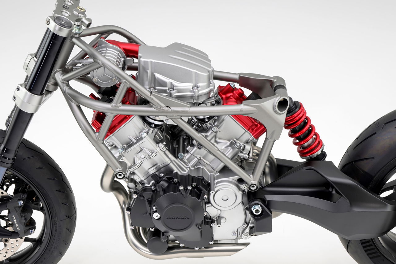 Vista detallada del innovador motor V3 de Honda con turbo eléctrico