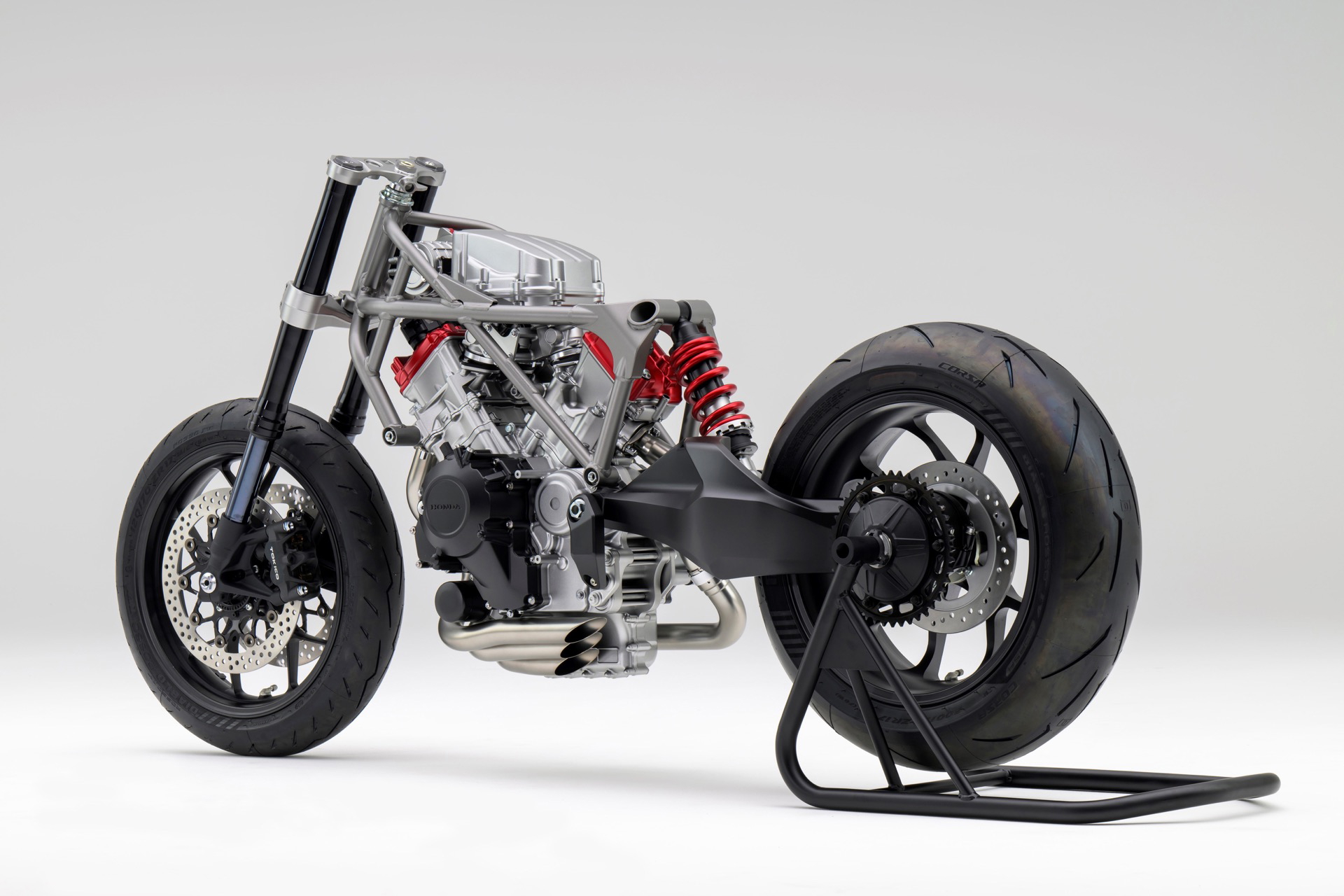 Rev. a un motor V3 de Honda con turbo eléctrico, tecnología de vanguardia para motos.