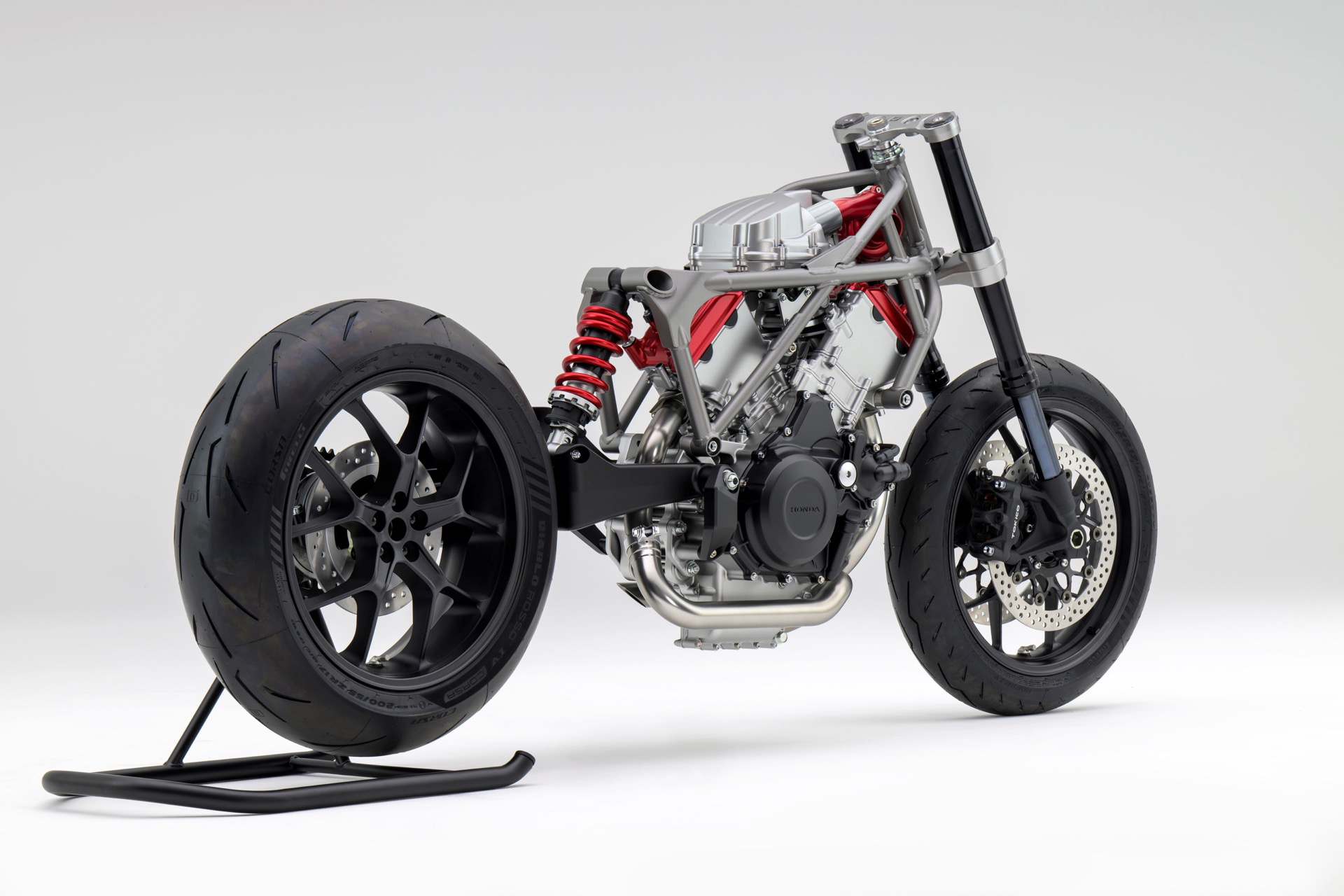 Innovador motor V3 de Honda con compresor eléctrico.