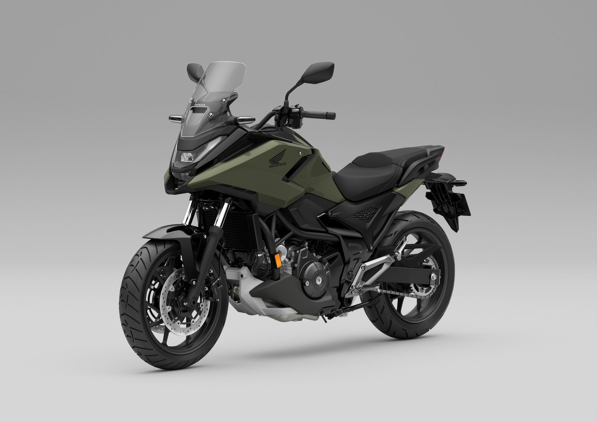 La Honda NC750X combina estilo y eficiencia, consumiendo solo 3,5 l/100 km.
