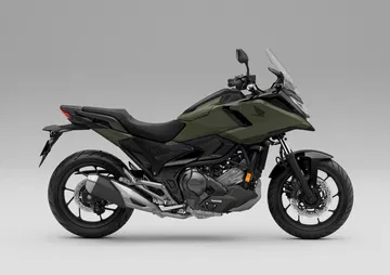 NC750X, una moto versátil que mezcla capacidades de scooter, trail y deportiva.