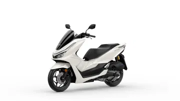 El Honda PCX 125 se actualiza con un diseño elegante y funcionalidades modernas.