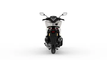 Vista delantera del renovado scooter Honda PCX 125, diseño elegante y funcional.