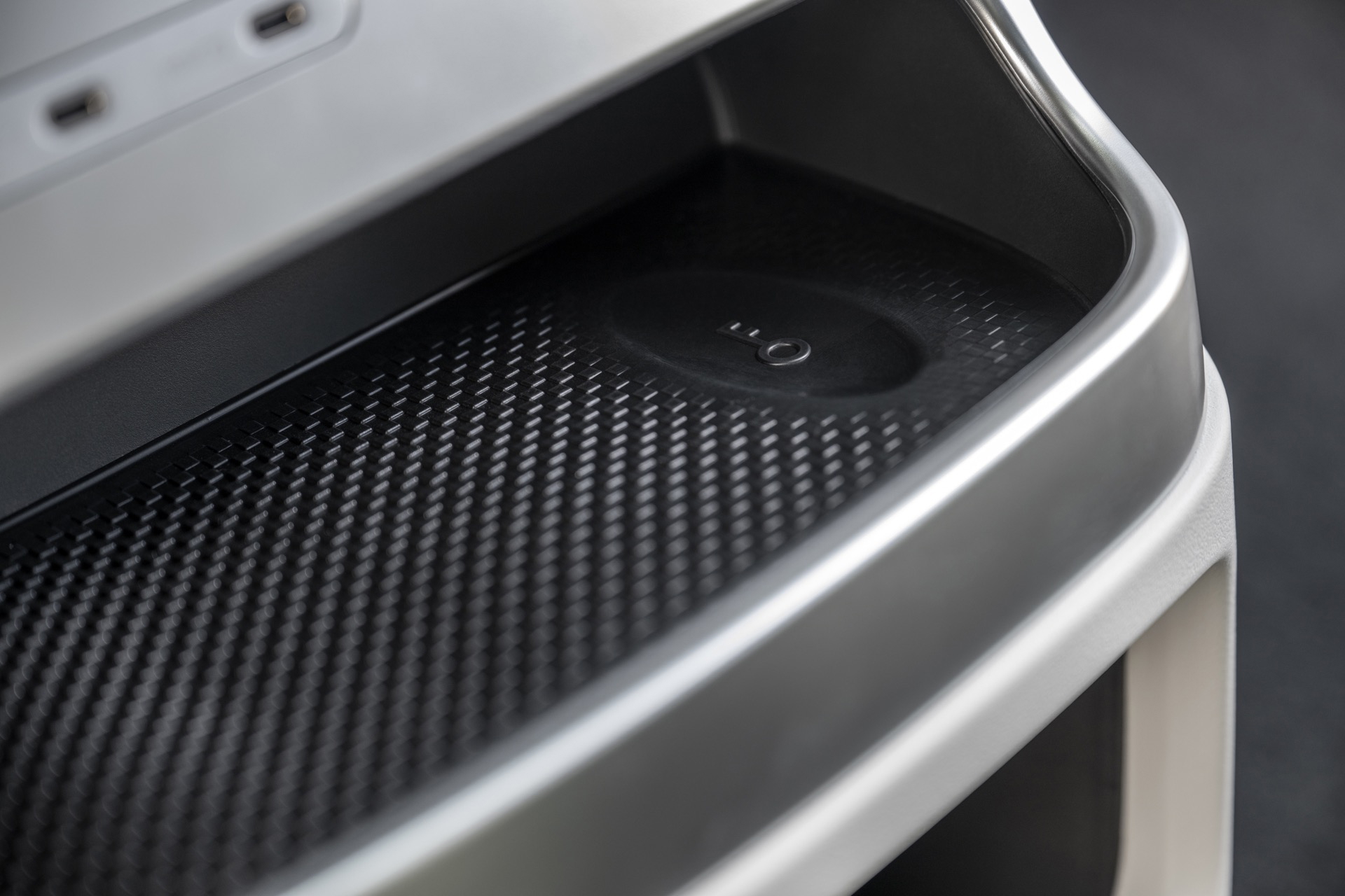 Vista del maletero, muestra la capacidad y diseño del Hyundai Ioniq 9 para viajes familiares.