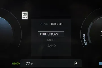 Pantalla digital del Hyundai Ioniq 9, mostrando información de conducción.