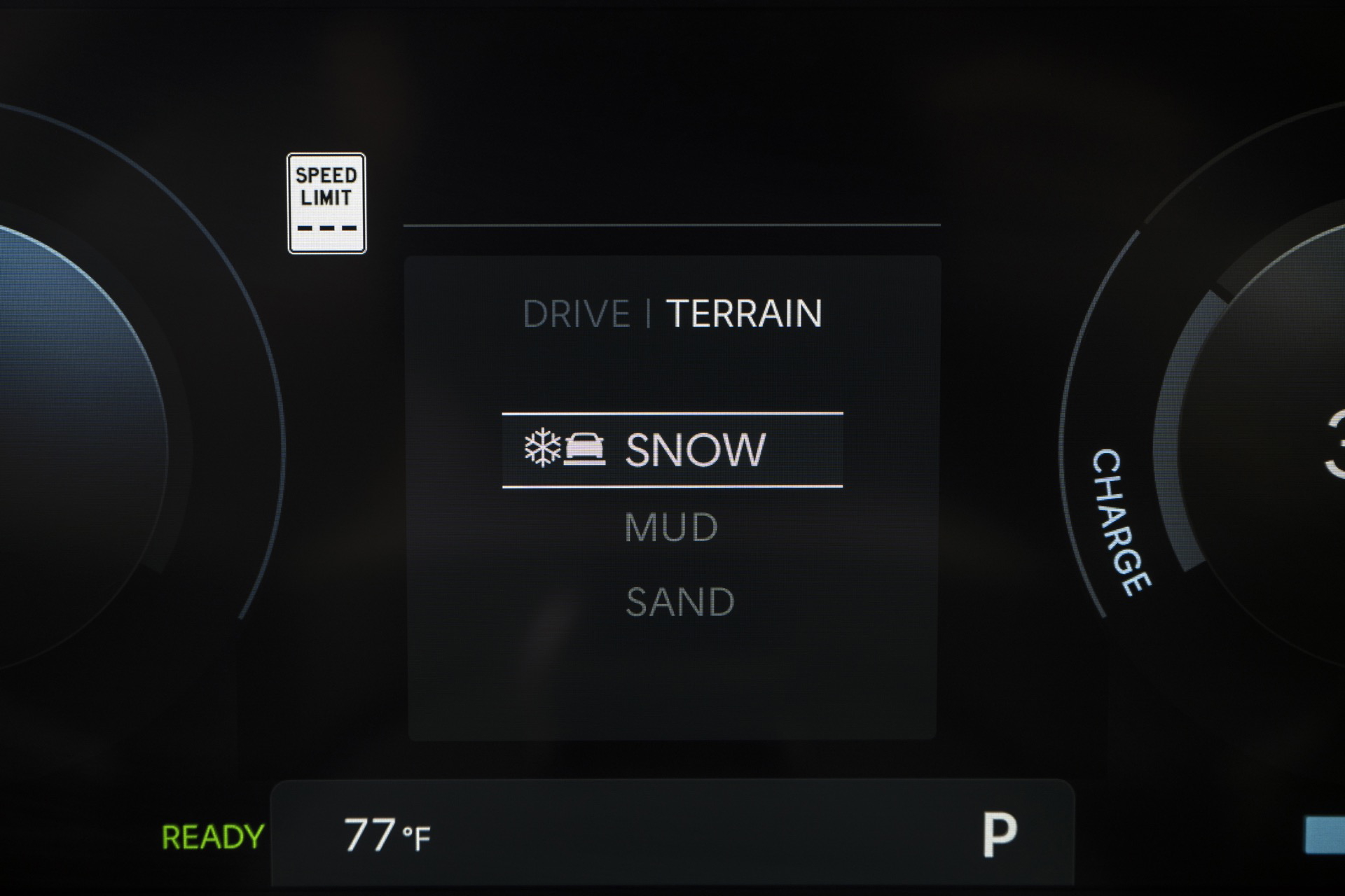Pantalla digital del Hyundai Ioniq 9, mostrando información de conducción.