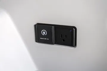 Detalle del panel de control en el interior del Ioniq 9.