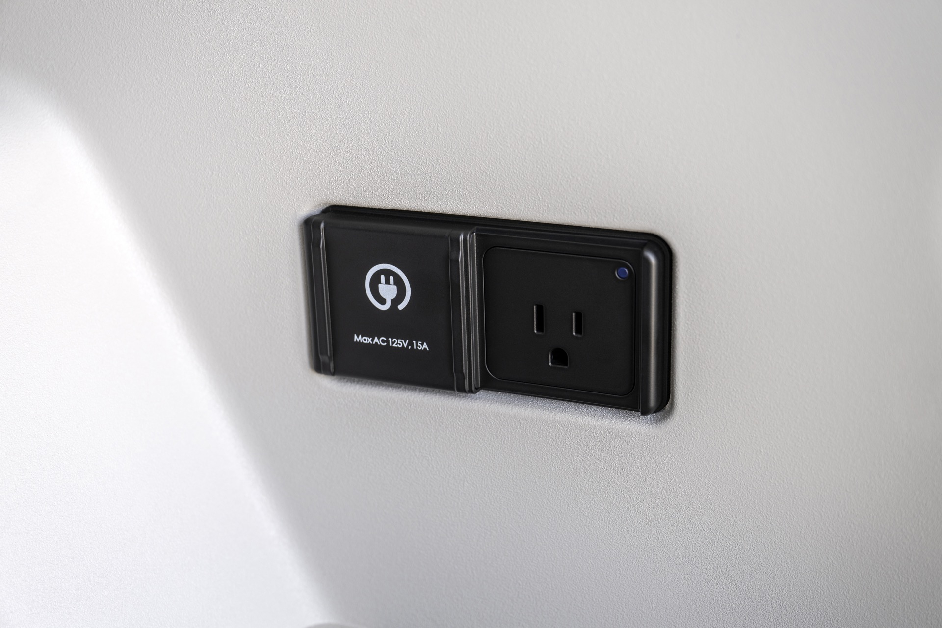 Detalle del panel de control en el interior del Ioniq 9.