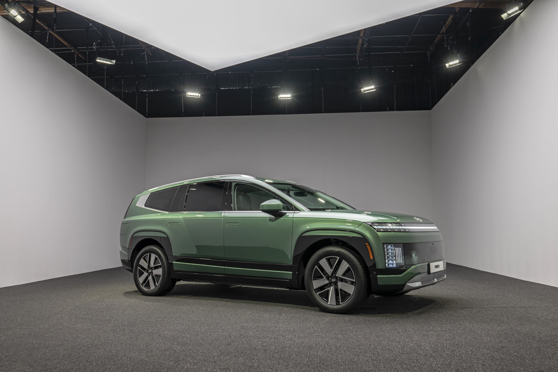 El SUV familiar de Hyundai destaca por su amplio espacio para siete pasajeros.