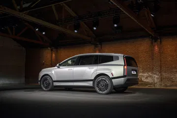 El SUV familiar de Hyundai ofrece un diseño espacioso y funcional.