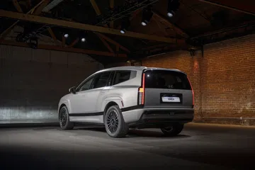 El SUV familiar de Hyundai combina espacio y comodidad para siete pasajeros.