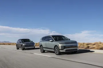 El Hyundai Ioniq 9 destaca por su diseño versátil y amplio espacio interior para 7 pasajeros.