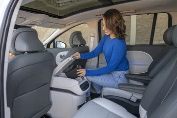 Espacioso y cómodo, ideal para familias en viajes largos.