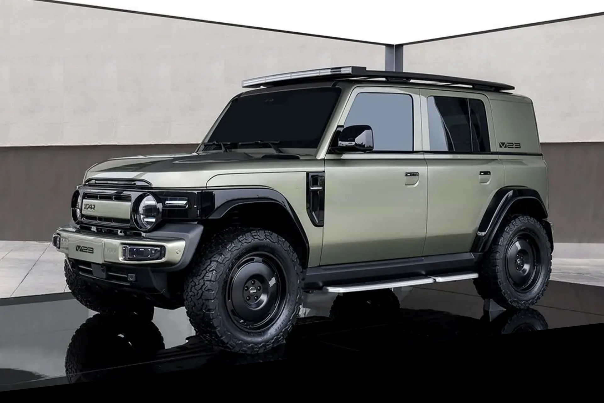 EBRO Comando combina un diseño robusto con versatilidad, ideal para aventuras.