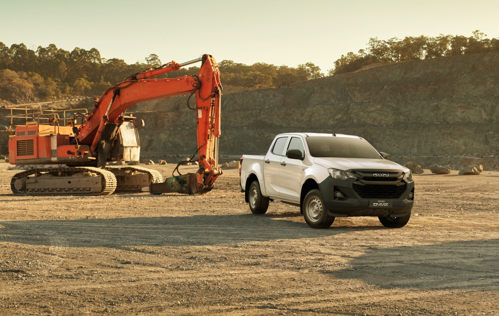 El Isuzu D-MAX 2025 se presenta robusto y listo para el trabajo duro en cualquier terreno.