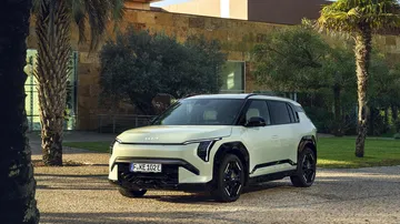 Kia EV3 GT-Line, un SUV eléctrico que destaca por su diseño moderno y funcional.