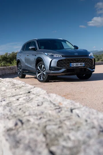 El nuevo MG HS destaca por su diseño moderno y atractivo, ideal para el mercado español.