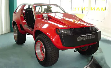 Vista lateral del Sbarro Monster G, destacando su diseño futurista y detalles únicos.