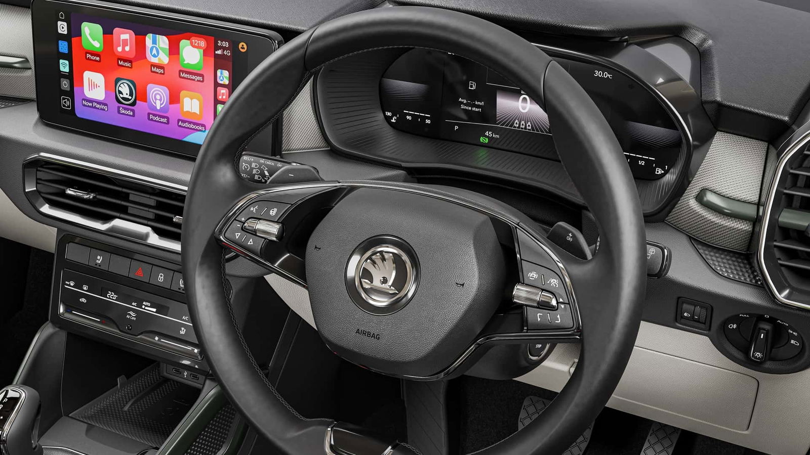 Vista del salpicadero y volante del Skoda Kylaq, destacando la tecnología del panel. Vista del salpicadero y volante del Skoda Kylaq, destacando la tecnología del panel.