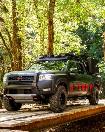 SUV convertido en 4x4 robusto, muestra lado aventurero.