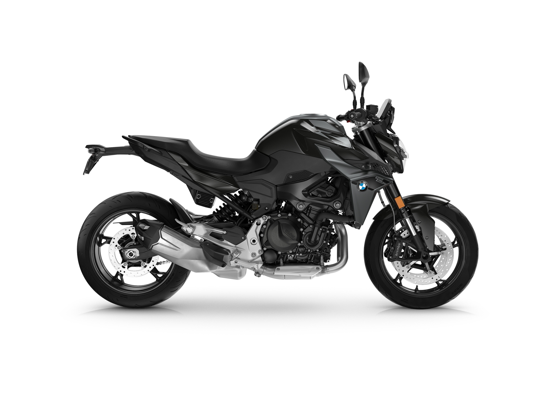 La nueva BMW F 900 R se presenta con un diseño moderno y agresivo, ideal para la ciudad.
