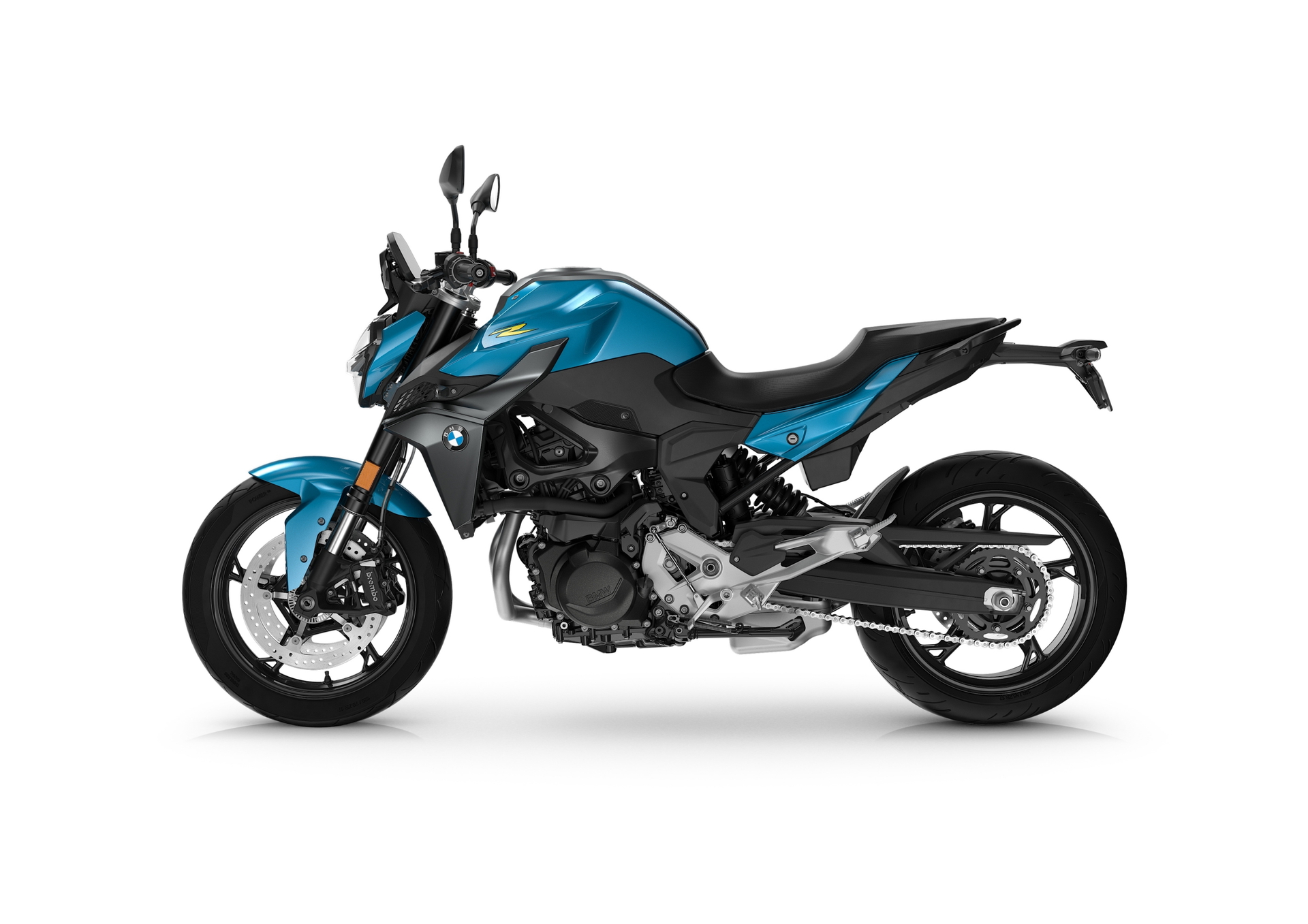 La nueva BMW F 900 R muestra un diseño audaz y contemporáneo, ideal para la ciudad.