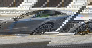 Tesla Model Y, una fusión de tecnología y diseño elegante.