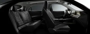 Vista interior del DS, destaca sus asientos elegantes y deportivos.